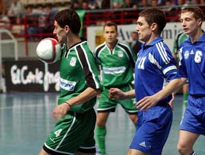 Daniel against Melnikov (Photo courtesy: E. Serrano - LNFS)