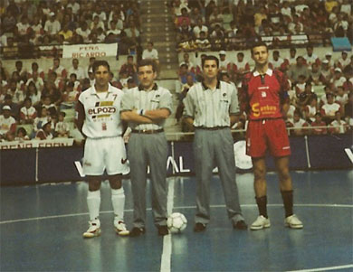 Javier Cruz before a challenge between ElPozo and CLM Talavera, here with Paulo Roberto, Manolo Cueto and Javi Llorente