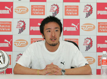 Kenichiro Kogure during the press conference (Photo Guregoal)
