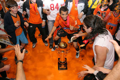 Dionizio and Andrey dancing around the 