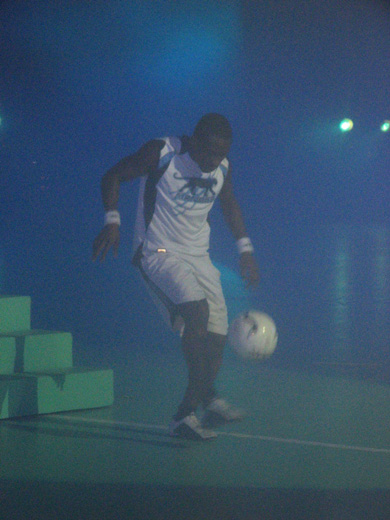 Showing futsal skills (Photo courtesy: Kooora Forum)
