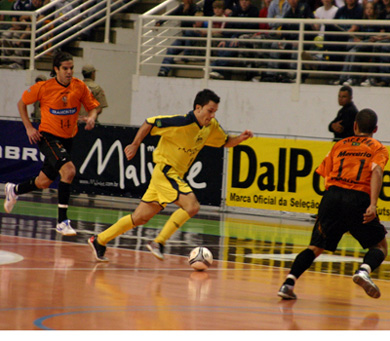 Leco between Andrey and Pica-Pau (Photo courtesy: Beto Costa - CBFS)