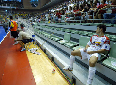 Cobeta is out too... (Photo courtesy: LNFS)