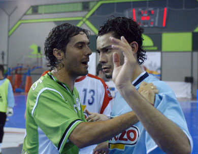 Javi Limones and Balo seem to be quite nervous... (Photo courtesy: LNFS)