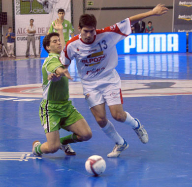 Luis vs Kike (Photo courtesy: LNFS)