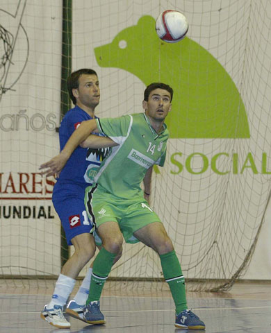 Tete vs Daniel (Photo courtesy: LNFS)