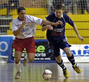 Kel (Mir� Martorell) vs Alemao (Lobelle), brazilian duel (Photo courtesy: LNFS)