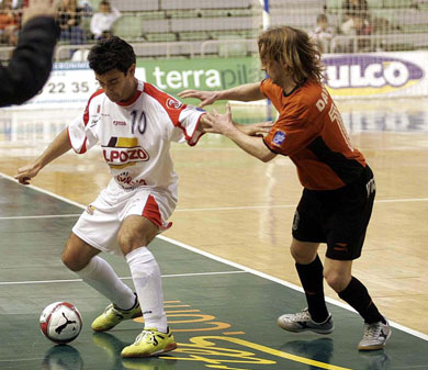 Cobeta (El Pozo) vs Davichin (Boadilla Las Rozas) (Photo courtesy: LNFS)