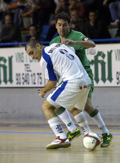 David Mora (Marfil) vs Jordi Gay (MRA Gvtarra) (Photo courtesy: LNFS)