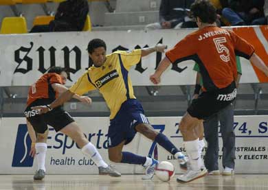 Marcio vs Werner (Photo courtesy: LNFS)