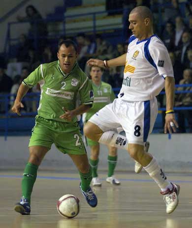 David Mora vs Marquinho (Photo courtesy: LNFS)