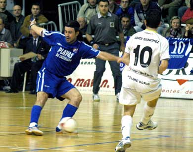 Nando Grana vs Jordi Sanchez (Photo courtesy: LNFS)