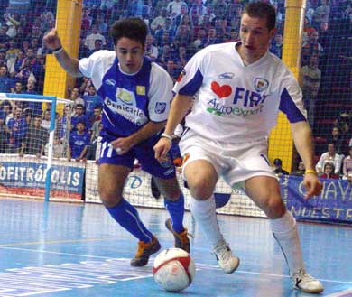 Oscar Redondo vs Kita (Photo courtesy: LNFS)