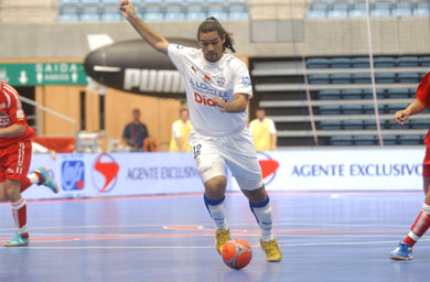 Betao in action (Photo courtesy: AP Spain - LNFS)