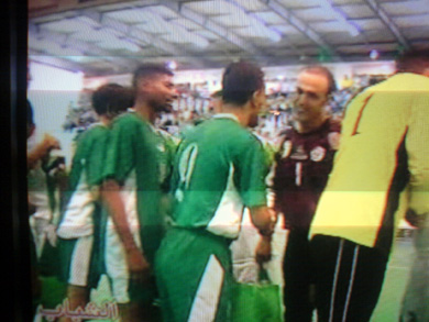 Greetings before the match (Photo courtesy: Hussein Budejaja)