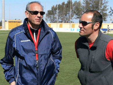 Futsal Festival for schools in Malta: Vic Hermans in action (Photo courtesy: Maltese FA)