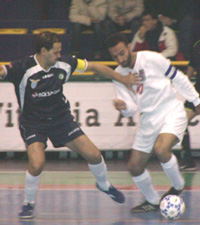 Dad� Franzoi vs Heidarian (Photo courtesy http://www.sslazio-c5.it)