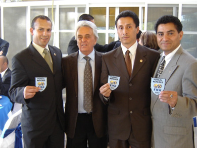 Futsal refs with the Mexican FA president Justino Compeán (Photo courtesy: Futsal Mexico)