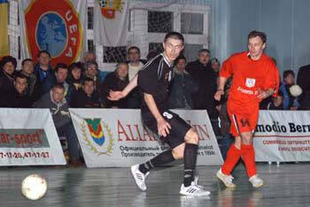 Frolov (Camelot) vs Subbotin and Culibaba (Toligma) (Photo courtesy: FC Camelot)