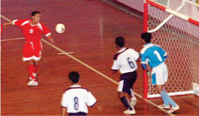 A player sets to kick a goal at the final match of First Major*s Cup Futsal Tournament(Photo courtesy: Eleven Journal)
