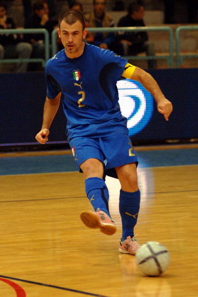 Nando Grana in action for Italy (Photo courtesy: Divisione Calcio a 5)