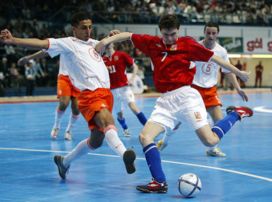 Martin Dlouhy vs Samir Makhoukhi (Photo courtesy: Joe Pepler - UEFA.com)