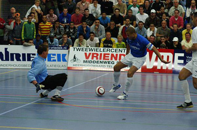 Marlene*s captain Kenneth Goudmijn vs Ronald van Leeuwen (Photo courtesy: Leo Giovannangelo)