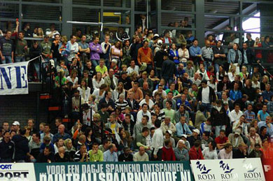 Another image from the Marlene's torcida (Photo courtesy: Leo Giovannangelo)