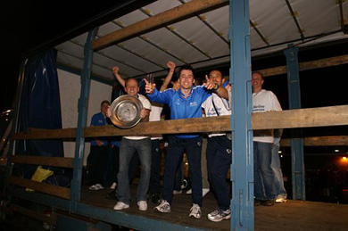 All night party for Marlene players and fans, enjoy it! (Photo courtesy: Leo Giovannangelo)