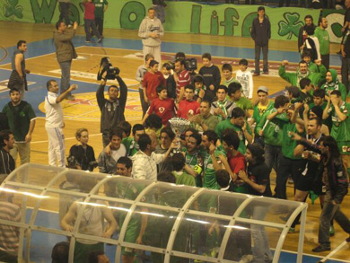Time to celebrate! (Photo courtesy: Yiannis Vakis - Cyprus Futsal)