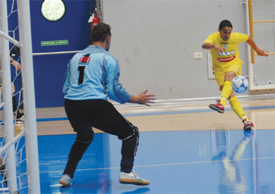 Adelmo vs Raymond Jansen (Photo courtesy: Marca Trevigiana)