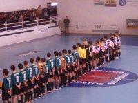 All Coimbores players wearing the shirt number 9, in memory of Paulo Mota (Photo courtesy www.futsal.com.pt)