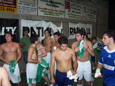 Pinocho, time for party! (Photo courtesy: Pasion Futsal Magazine)