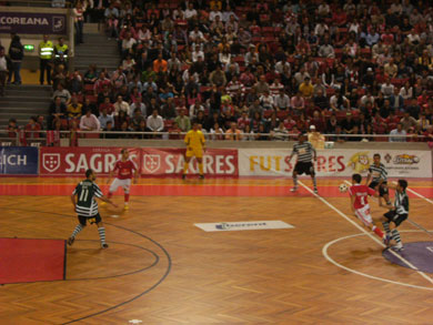 Costinha and Ricardinho between Davi, Cafè, Alex and Nenè (Photo courtesy: Nuno Silva)