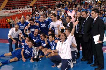 Playas De Castellon can finally celebrate a title! (Photo courtesy: Enrique Serrano - LNFS)