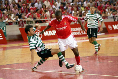 Micky in action (Photo courtesy: Futsal Portugal)