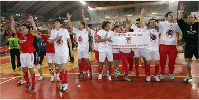 Benfica, Portuguese champion 2004/2005 (Photo courtesy: Futsal Portugal)