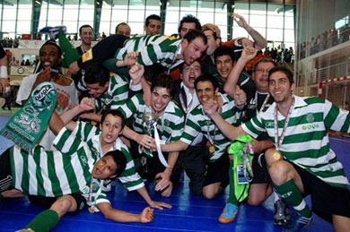 Time for celebration... (Photo courtesy: Futsal Sporting)