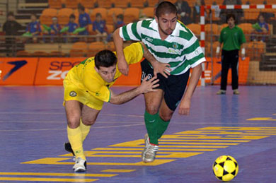 Paulinho during the semifinal vs Piedense (Photo courtesy: Futsal Sporting)