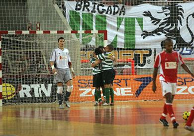 Goal for Sporting! (Photo courtesy: Futsal Sporting)