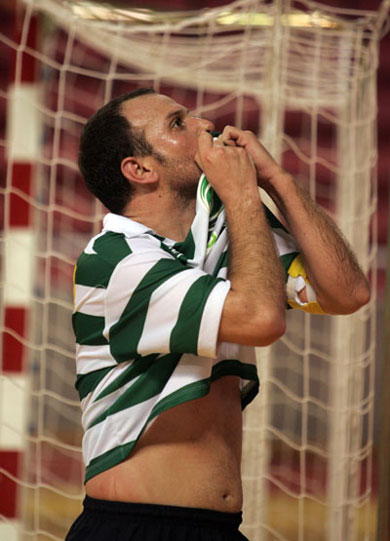 Goal and victory for Zezito (Photo courtesy: Futsal Sporting)