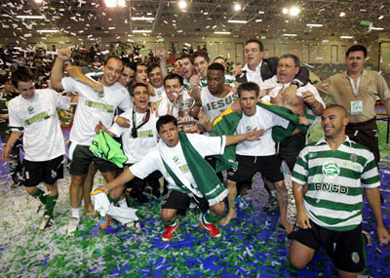 White and green rain (Photo courtesy: Futsal Sporting)