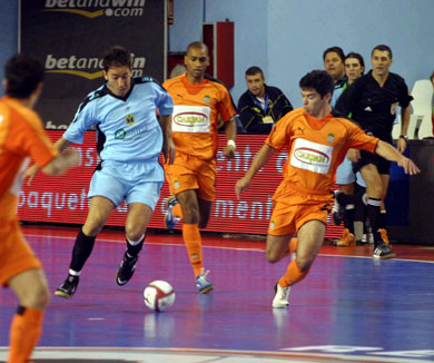 Ippoliti vs Marcos (Photo courtesy: LNFS Aphoto Spain)