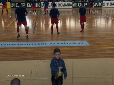 International futsal need young fans! (Photo courtesy: Cristi Vornicu)