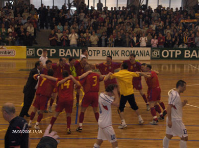 Romania - Czech Republic 4-3, it's time for dancing! (Photo courtesy: Cristi Vornicu)