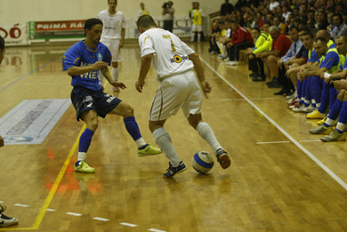 Tamas Lodi vs Robert Lupu (Photo courtesy: Udvarhelyi Hirado Magazine)