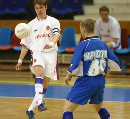 Alexander Kopeikin (CSKA) vs Anatoly Martovsky (Lokomotiv) (Photo courtesy: CSKA)