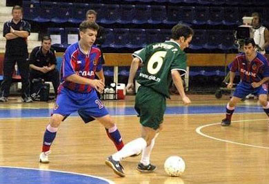 Oleg Maltsev vs Roman Mares (Photo courtesy: CSKA)