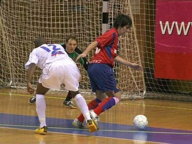 Marat Azizov vs Pele Junior (Photo courtesy: CSKA)