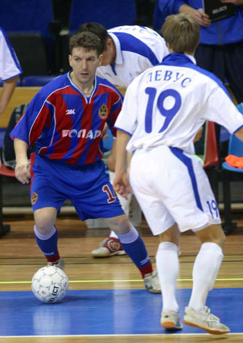 Oleg Maltsev vs Levus (Geolog)(Photo courtesy: CSKA)